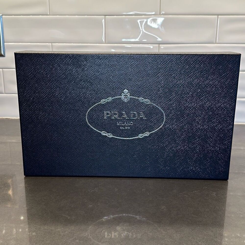 Prada Box Bundle ( 5 Piece) - Picture 5 of 12